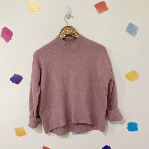 Sz M UniQlo // Pink Pullover Sweater